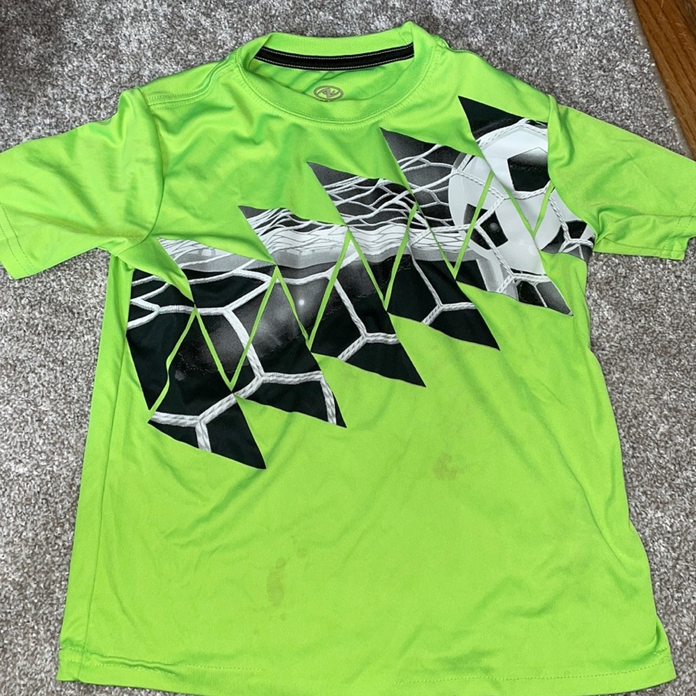 Boys size 6/7 t-shirt